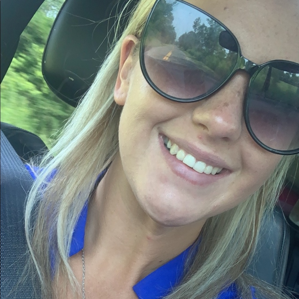 Meet your Posher, Aleesha